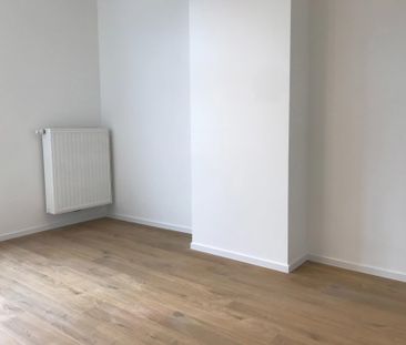 Gerenoveerd appartement op eerste verdieping met 2 slaapkamers en b... - Photo 3