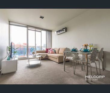 GENEROUS SIZE APARTMENT IN CBD - FURNISHED - Photo 2