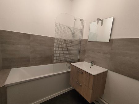 Location Appartement 2 pièces 40m² - Photo 2