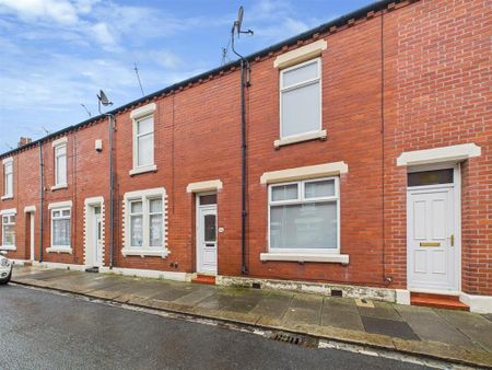 2 bedroom terraced house to rent - Photo 4