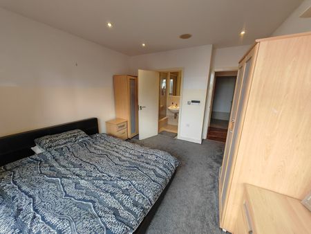 2 Bed Flat, Manchester, M1 - Photo 5