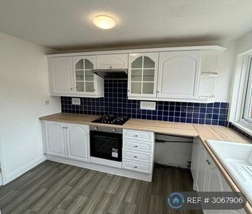 2 bedroom end of terrace house to rent - Photo 4