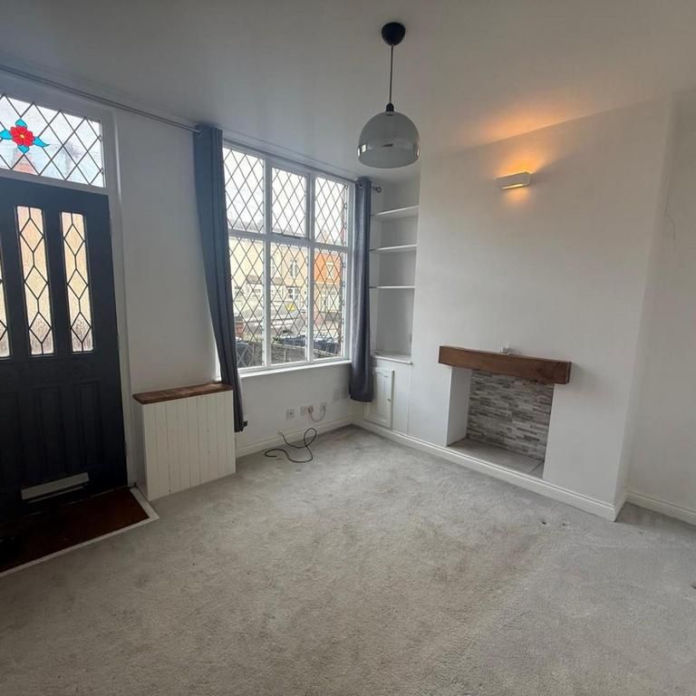 2 bedroom terraced house to rent - Photo 1