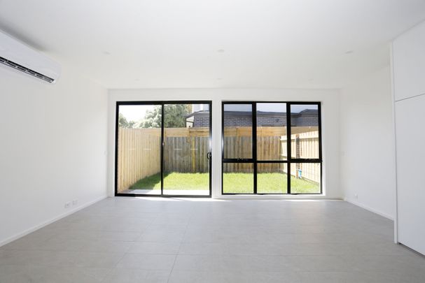 98 Royal Road, Braybrook VIC 3019 - Photo 1