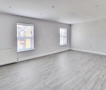 Merton Road, Watford - Photo 2