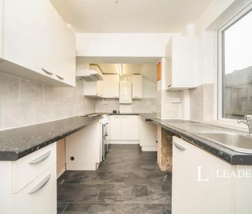 2 bedroom terraced house to rent - Photo 2