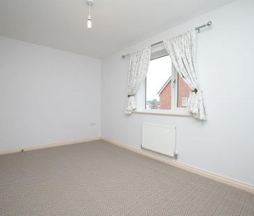 3 bedroom semi-detached house to rent - Photo 4