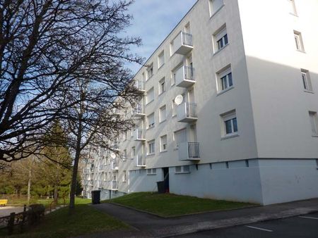 Location - Appartement T4 - 79 m² - Montbéliard - Photo 2