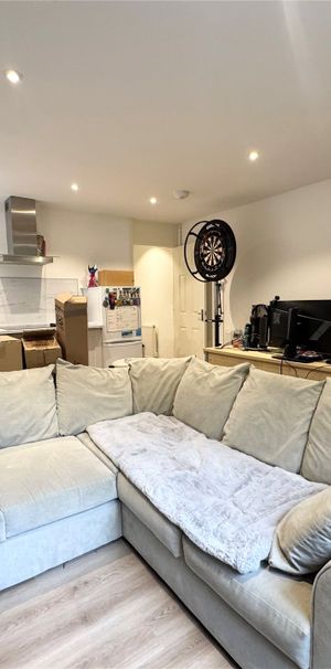1 bedroom Maisonette in Warnsham Close, Reading - Photo 1