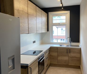 2 bed Flat in Bulstrode Avenue , Hounslow, TW3 3AD - Photo 5