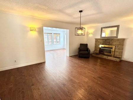 For Lease - 18 Hope Crescent, Belleville, Ontario - Photo 2