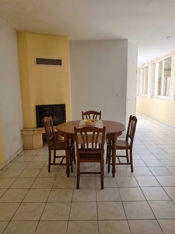 Location Appartement 1 pièce 64m² REALMONT 81120 - Photo 2