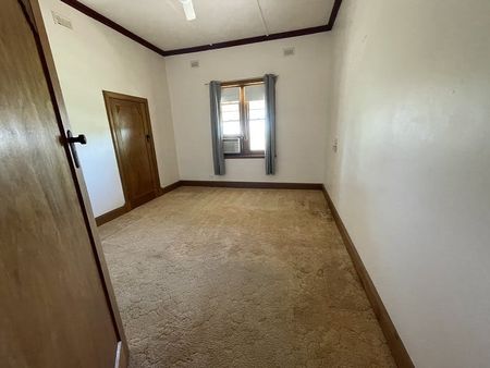 Charming 3-Bedroom Home - Photo 4