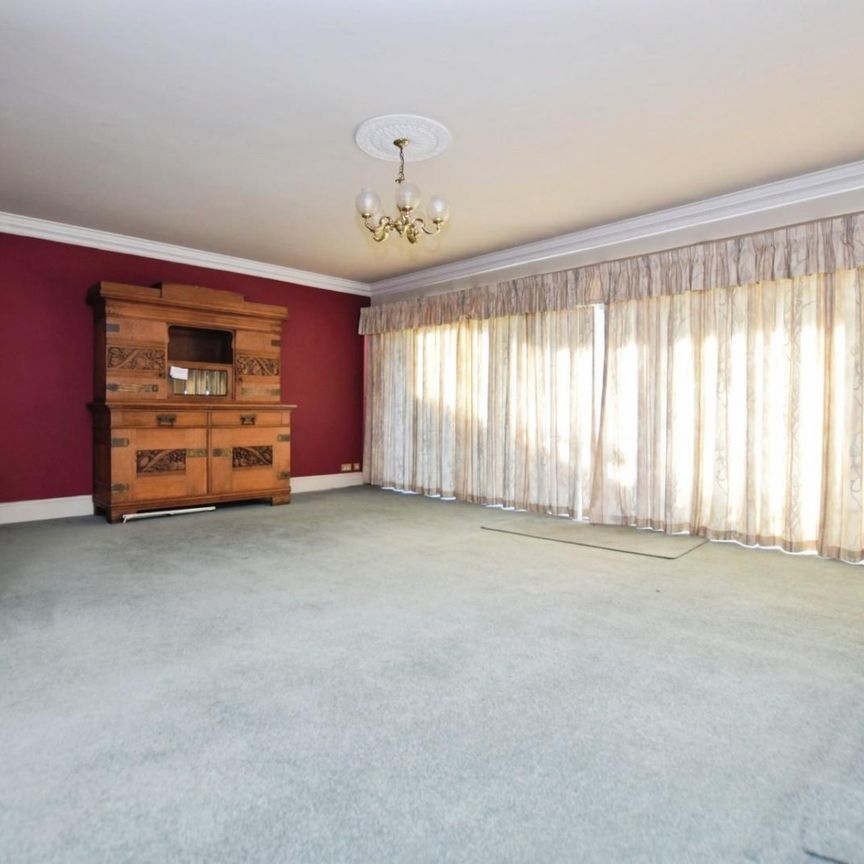 4 bedroom Bungalow To Let Total Size: 1507 SQ FT - Photo 1