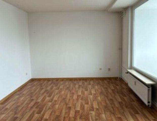 Sehr gepflegte 3-Zimmer-Wohnung in ruhiger Lage mit Balkon - Photo 1