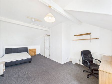 Clifton Street, Beeston, Nottingham, Nottinghamshire, NG9 - Photo 3