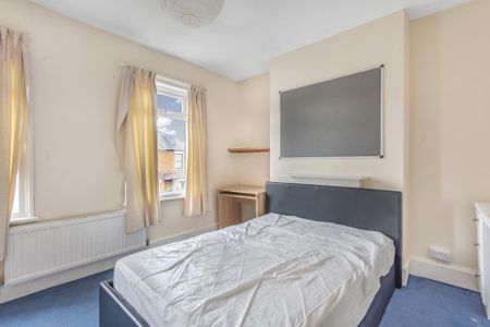 5 bedroom terraced house to rent - Photo 3