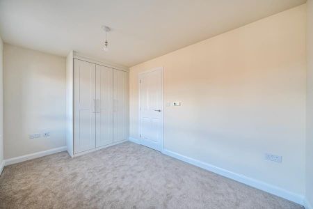 Ilex Drive,Fiddington Fields, Tewkesbury, Gloucestershire - Photo 5