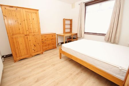 Charminster, Bournemouth - Photo 3