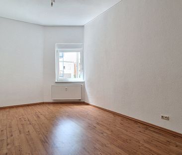 Schöne 3-Raum-Altbauwohnung in direkter Nähe zum Staatstheater - Foto 1