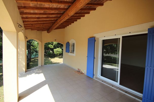 MAISON RECENTE VILLENEUVE LES AVIGNON - 5 pièce(s) - 150 m2, - Photo 1