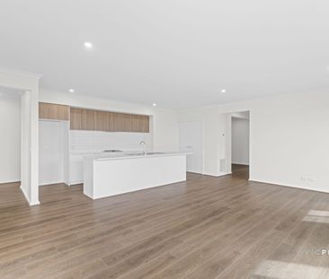 28 Oski Street, Wyndham Vale, Vic 3024 - Photo 4