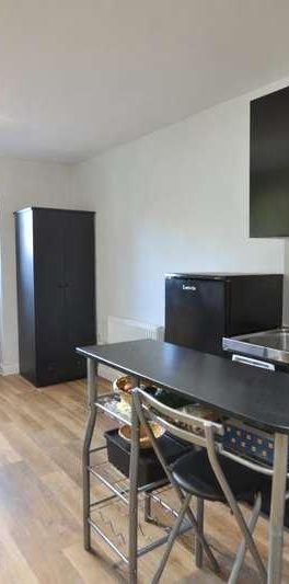 Sanford Mews, Epsom Road, Guildford, Surrey, GU1 - Photo 1