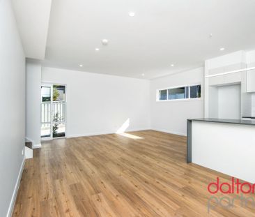 Contemporary 3-Bedroom Townhouse - Photo 1