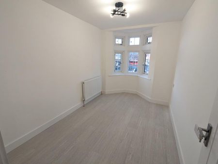 2 bedroom maisonette to rent - Photo 2