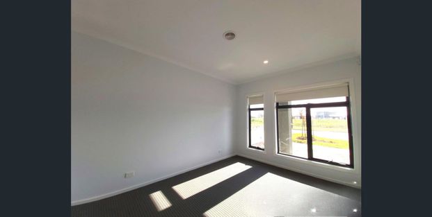 Splendid 4Br Family Home in Bonnie Brook! - Photo 1