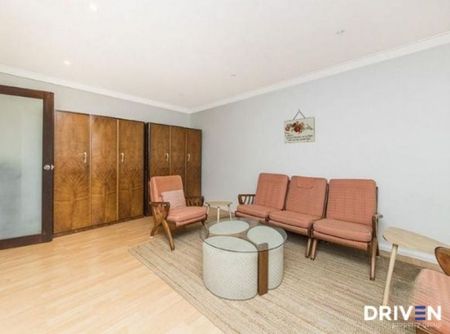 The Complete Family Package in Bayswater - Photo 4
