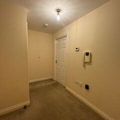 QUEENSWAY, BLETCHLEY - 1 BEDROOM - Photo 4