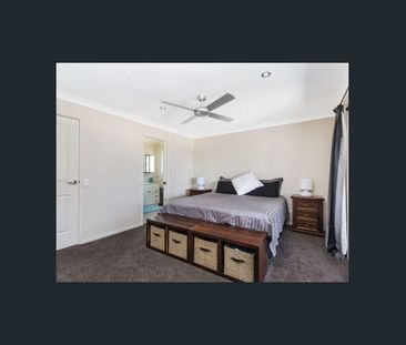 Spacious Family Home with Pool & Granny Flat in Prime Helensvale Lo... - Photo 6