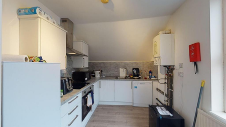 1 bedroom flat to rent - Photo 5