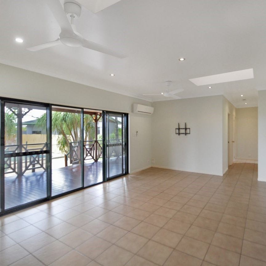 Spacious Family Home with Pool in Yorkeys Knob - Photo 1