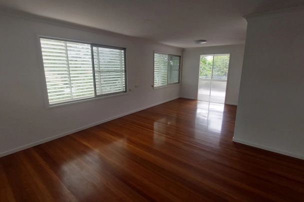 12 Ullin Street, The Gap. - Photo 1