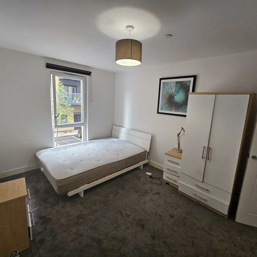 2 Bed Flat, Hoffmans Road, E17 - Photo 1