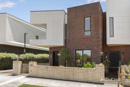 32 Gorge Road, South Morang - Photo 5