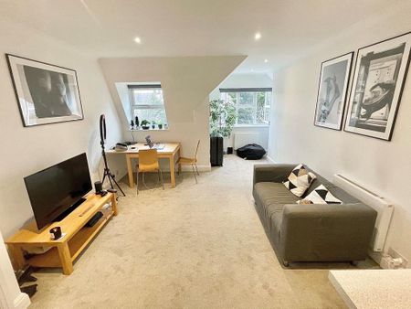 1 bedroom flat to rent - Photo 2