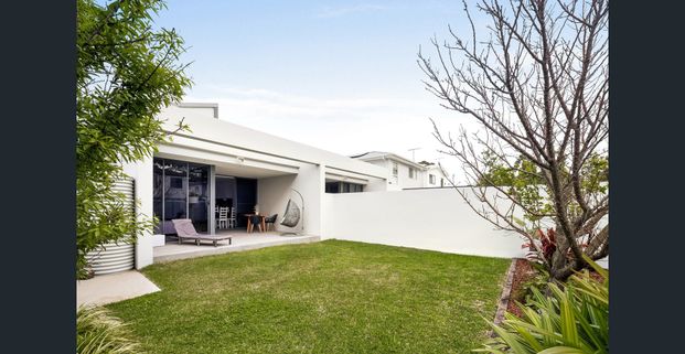 North Facing, Modern Convenience - Photo 1