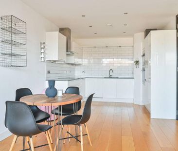 3 bedroom penthouse to rent - Photo 5