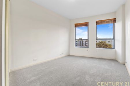 South Perth Stunner&comma; Available Now&excl; - Photo 4