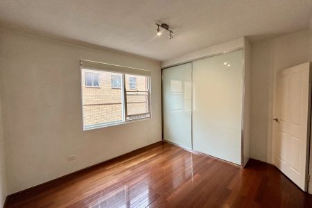 Spacious 2-bedroom Unit in Allawah - Photo 3