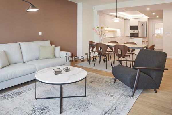 Alquiler de piso en Avenida de la Libertad, 16 - Photo 1