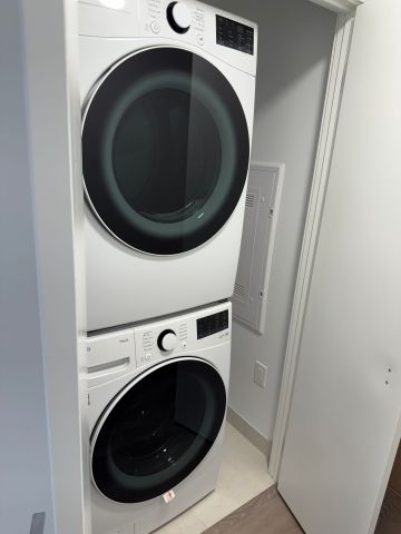 For Lease - 395 SQUARE ONE Drive Unit# 2011, Mississauga, Ontario - Photo 4