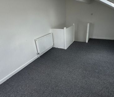 Marley Terrace, Leeds, LS11 8QS - Photo 3