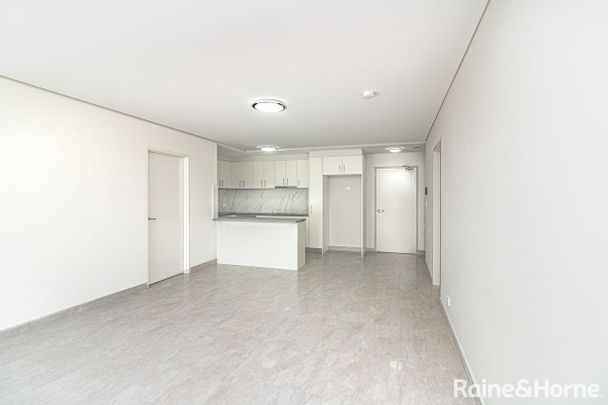 2/455 Guildford Road, Guildford, NSW 2161 - Photo 1