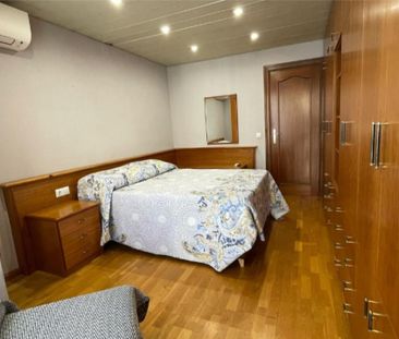 Piso de alquiler en Carrer D'emili Roca, 62, Porta - Photo 3