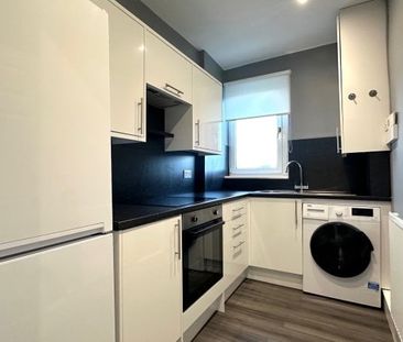 Tollbrae Avenue, Gartlea, Airdrie - Photo 2