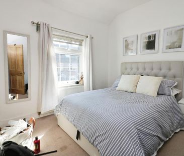 2 bedroom semi-detached house to rent - Photo 3